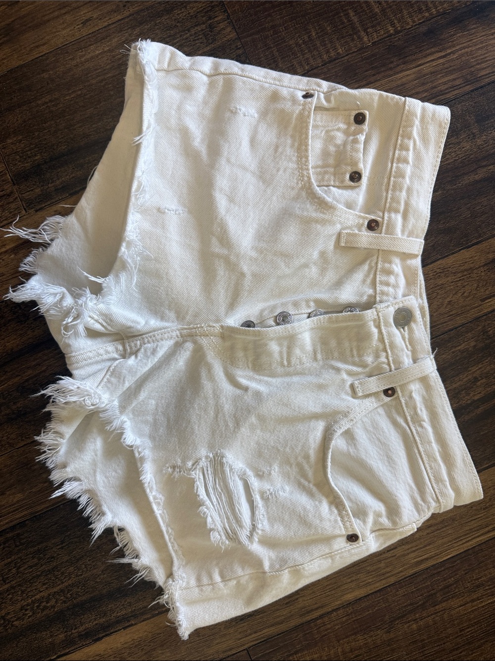 Levi's White Distressed Frayed Hem Denim Shorts